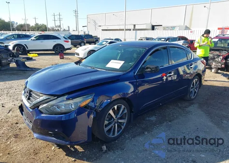 2017 Nissan Altima 2.5 Sr из США, поврежденный, VIN 1N4AL3AP3HC137586